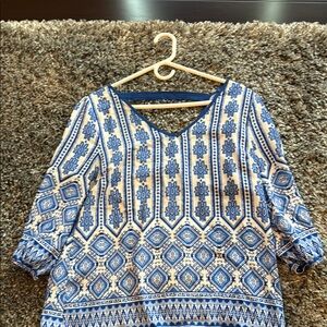 MIA Blue and White Graphic 3/4 Sleeve Blouse